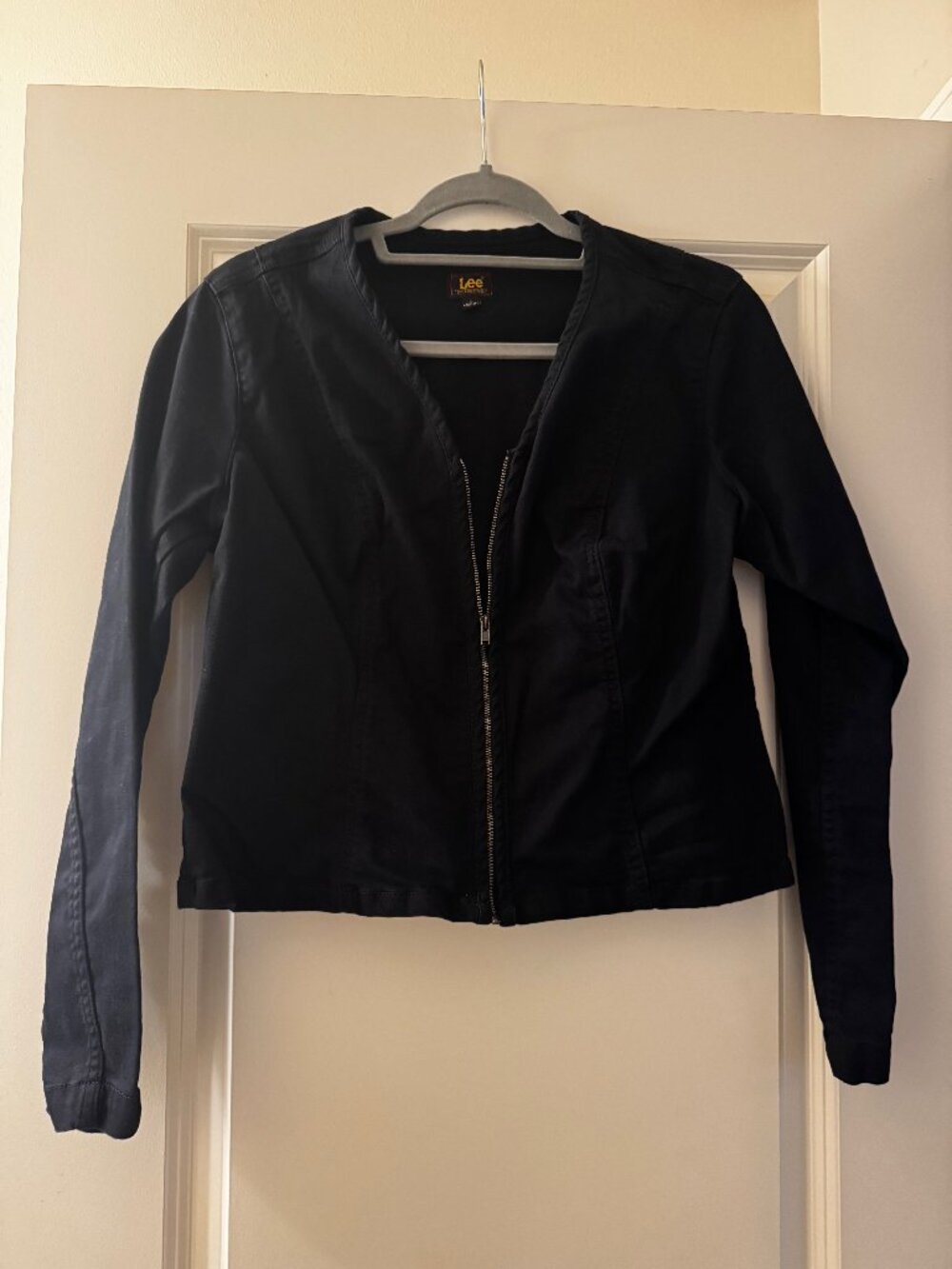 Women's Black Lee Denim Crop Jacket w/ Zip front - Size Large